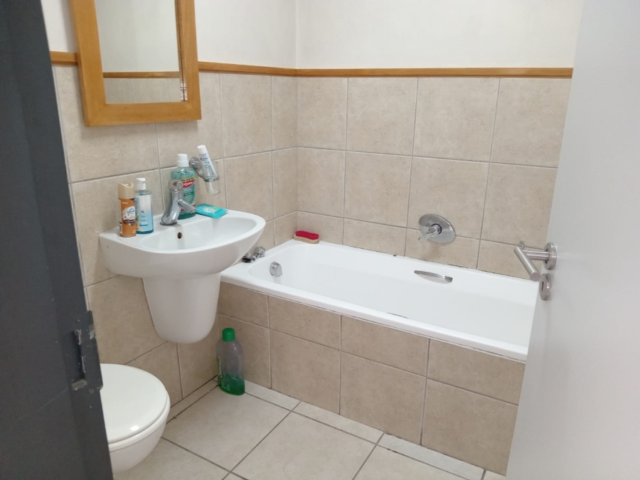 2 Bedroom Property for Sale in Humewood Eastern Cape